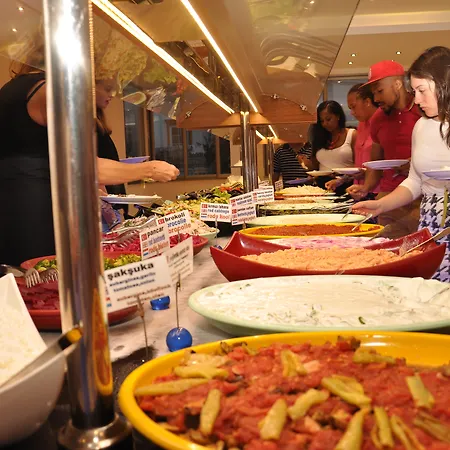 Üdülőközpont Jasmin 4*